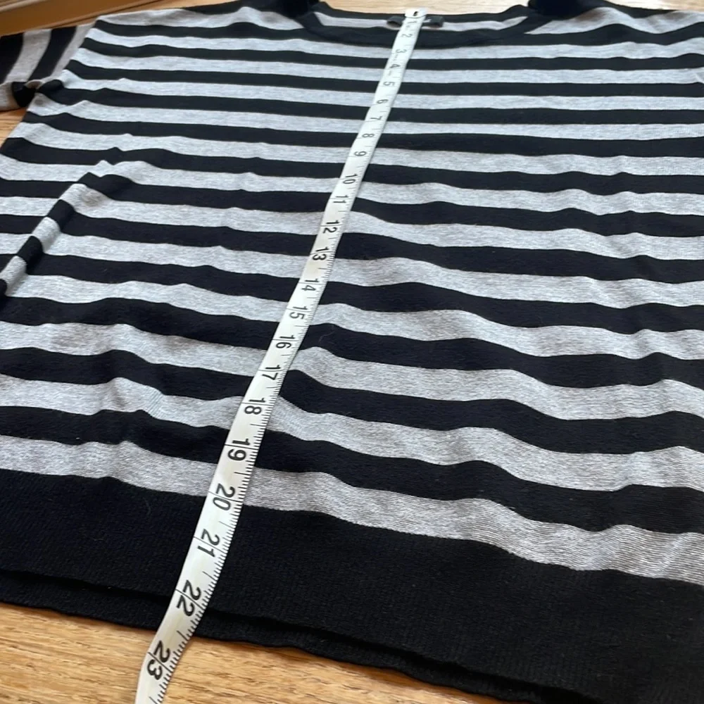 Premise sweater gray black size small